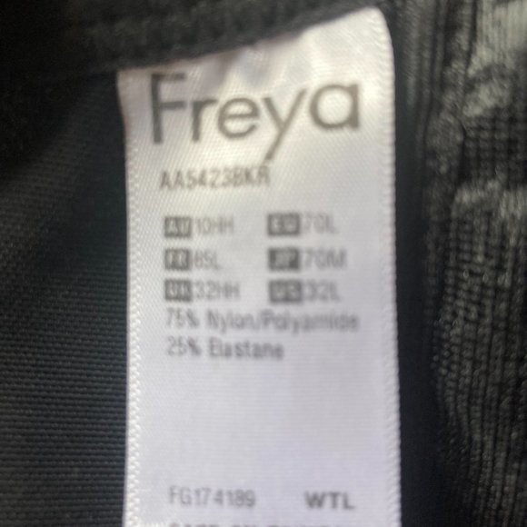 FREYA moulded bra in black and pink(coral) size 32HH - Picture 4 of 6